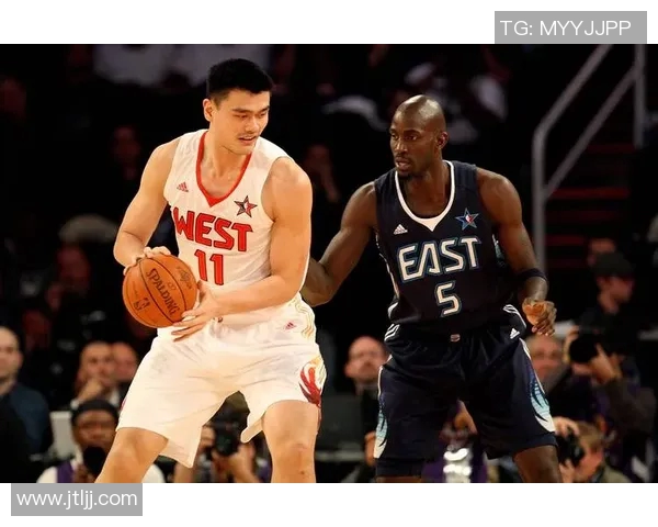 姚明在纽约的扣篮传奇瞬间展现了中国篮球的力量与魅力